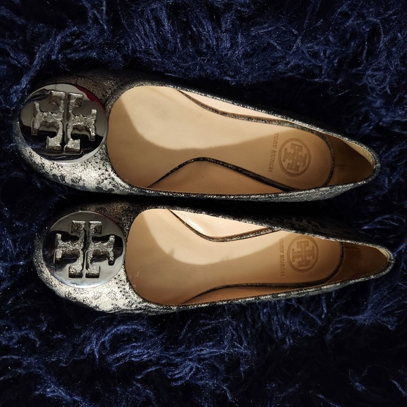 Tory Burch REVA Ballet Powdered Cheetah Animal Print Metal Logo Flats Size 7M - Picture 2 of 6